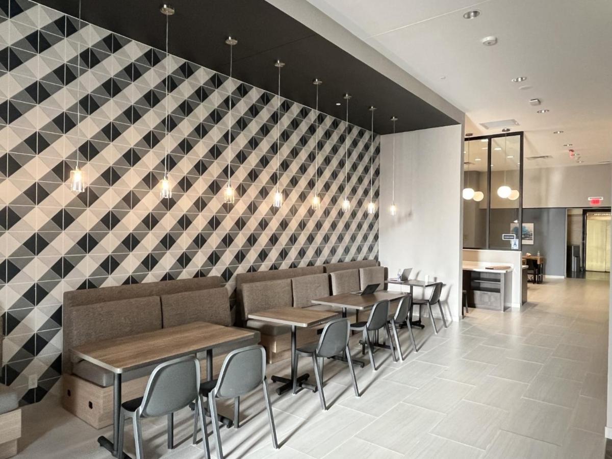 Home2 Suites By Hilton St Louis Downtown Saint Louis Exteriör bild